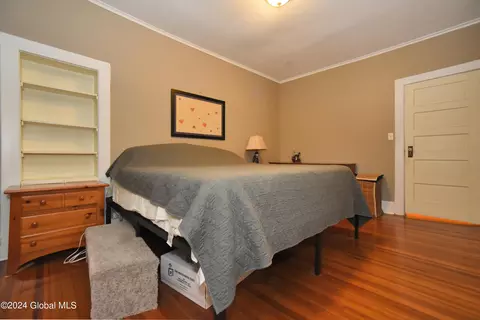 Bedroom - 156 Front St, Schenectady, NY 12305 photo 4 of 5
