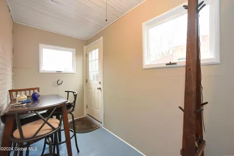 Dining - 156 Front St, Schenectady, NY 12305 photo 1 of 3