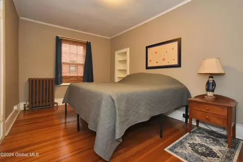 Bedroom - 156 Front St, Schenectady, NY 12305 photo 3 of 5