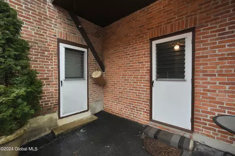 Exterior - 156 Front St, Schenectady, NY 12305 photo 9 of 13