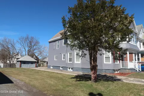 1735 Avenue B, Schenectady, NY 12308 photo 3
