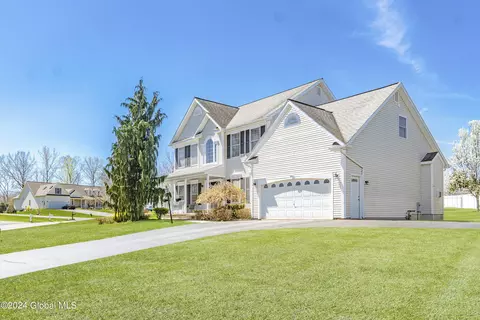 17 Everson Way, Ballston Spa, NY 12020