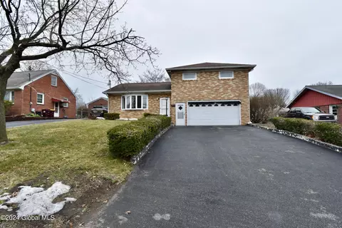 191 Exchange St, Colonie, NY 12205