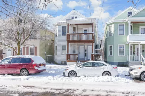16 Benson St, Albany, NY 12206