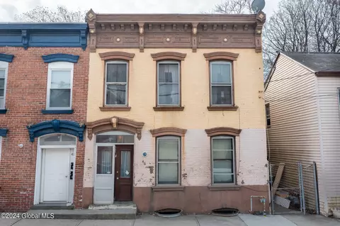 46 Ida St, Troy, NY 12180