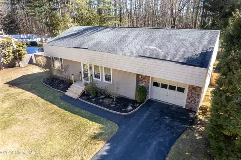 135 Traver Rd, Gansevoort, NY 12831