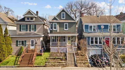 693 Myrtle Ave, Albany, NY 12208