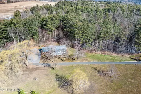 125 Willow Way Ln, Gilboa, NY 12076