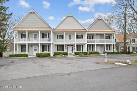119 Park St UNIT D, Altamont, NY 12009