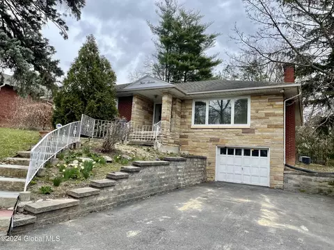 316 S Main Ave, Albany, NY 12208