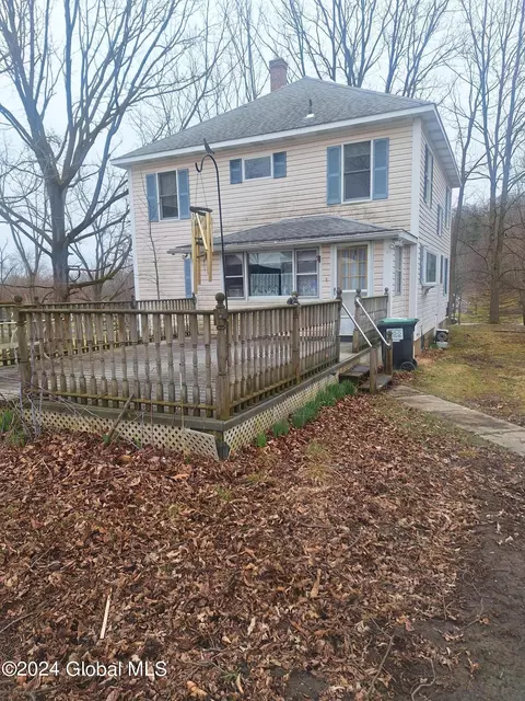 188 Hidley Rd, Wynantskill, NY 12198