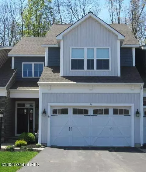 9 Idared Ln # B, Clifton Park, NY 12065