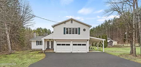 4548 S Shore Rd, Hadley, NY 12835