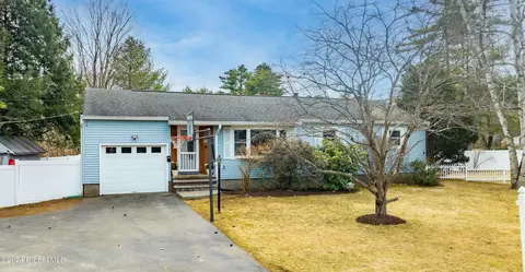 103 Hudson St, Warrensburg, NY 12885