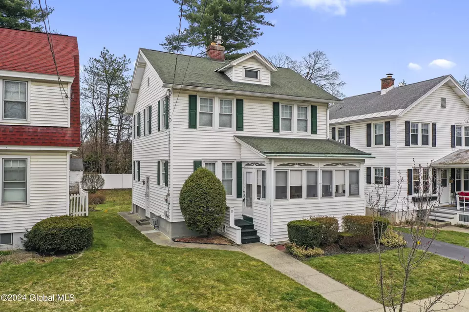 55 Melrose Ave, Albany, NY 12203 38 Photos Movoto