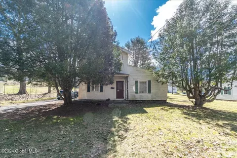 61 Gray Ave, Greenwich, NY 12834