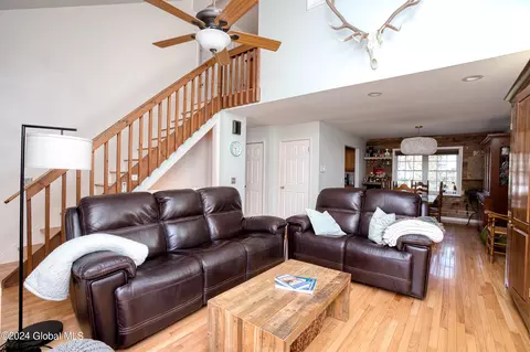 Living - 123 Jordan Blvd, Delmar, NY 12054 photo 2 of 7
