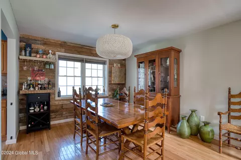 Dining - 123 Jordan Blvd, Delmar, NY 12054 photo 1 of 2