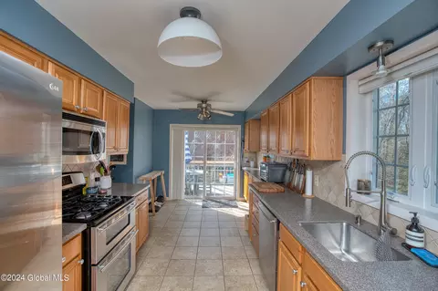 Kitchen - 123 Jordan Blvd, Delmar, NY 12054 photo 1 of 3