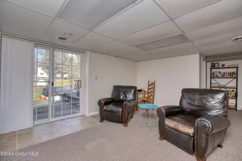 Living - 123 Jordan Blvd, Delmar, NY 12054 photo 6 of 7