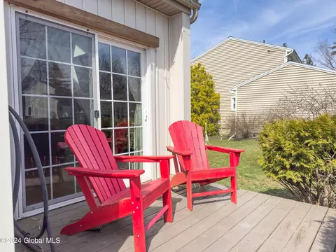 Exterior - 123 Jordan Blvd, Delmar, NY 12054 photo 3 of 8