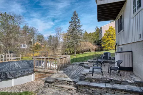 Exterior - 123 Jordan Blvd, Delmar, NY 12054 photo 6 of 8