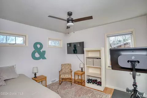 Bedroom - 123 Jordan Blvd, Delmar, NY 12054 photo 1 of 11