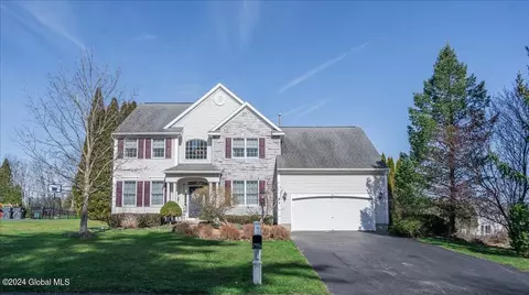 6 Bergen Woods Dr, Cohoes, NY 12047