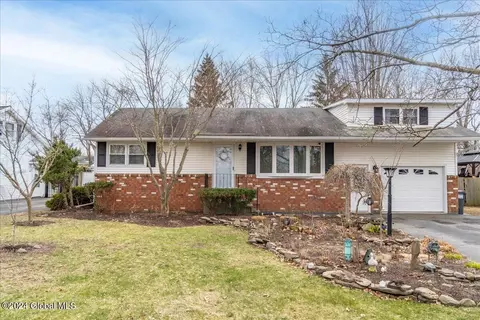 168 Dahlia St, Schenectady, NY 12306