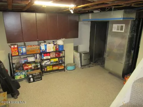 Exterior - 3040 Cox Ave, Schenectady, NY 12306 photo 5 of 6