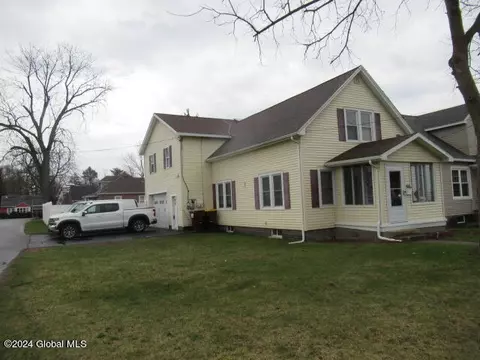 3040 Cox Ave, Schenectady, NY 12306