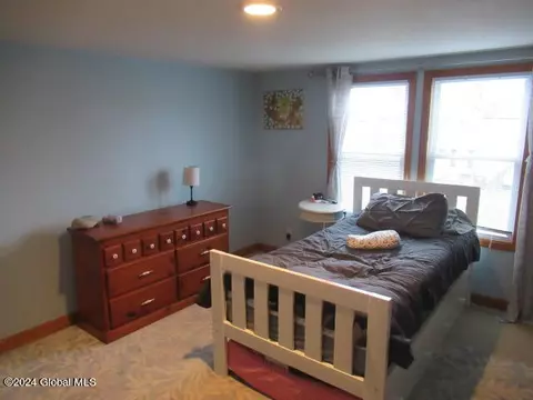 Bedroom - 3040 Cox Ave, Schenectady, NY 12306 photo 6 of 8