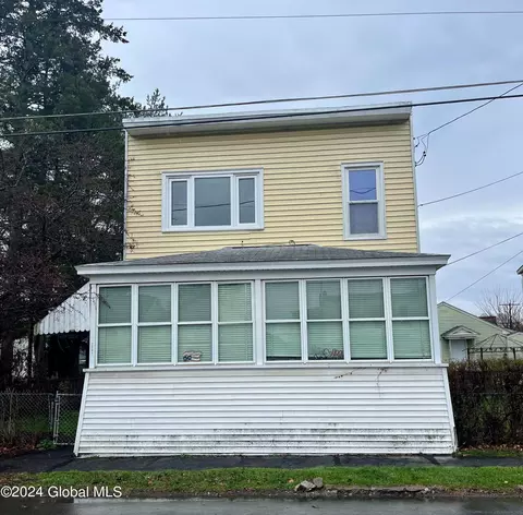 2507 6th Ave, Watervliet, NY 12189