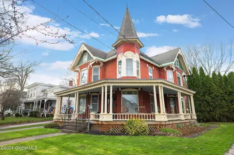 425 W Main St, Cobleskill, NY 12043