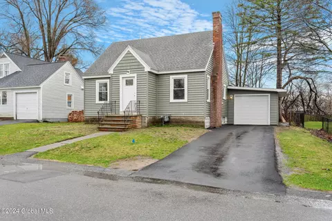 22 Hudson Ave, Albany, NY 12205