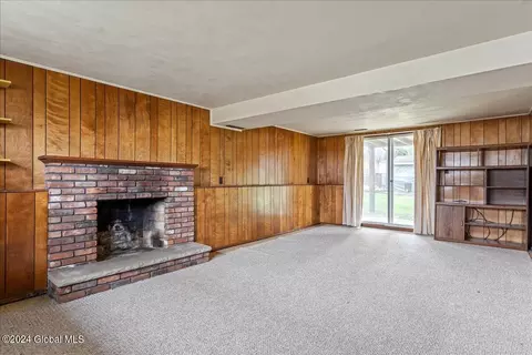 Living - 1158 Hendrickson Ave, Schenectady, NY 12309 photo 2 of 2