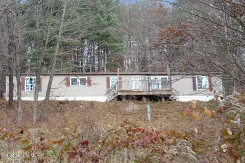239 River Rd, Buskirk, NY 12028