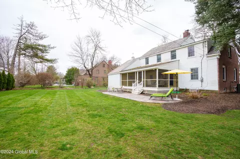 Exterior - 814 Riverside Ave, Glenville, NY 12302 photo 9 of 10
