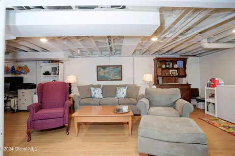 Living - 814 Riverside Ave, Glenville, NY 12302 photo 6 of 6