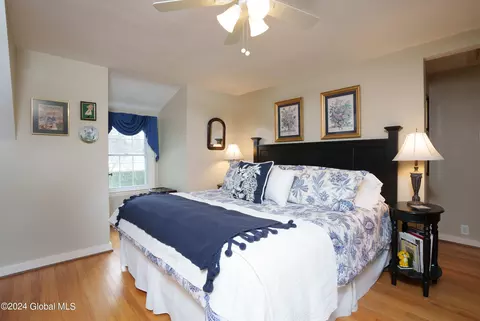 Bedroom - 814 Riverside Ave, Glenville, NY 12302 photo 8 of 10