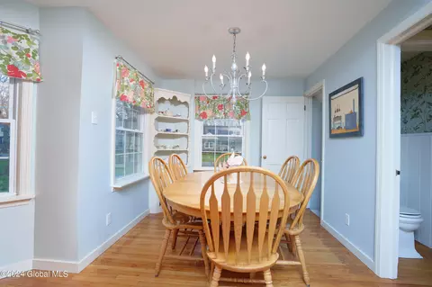 Dining - 814 Riverside Ave, Glenville, NY 12302 photo 6 of 6