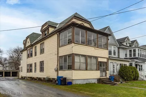 64 N Allen St, Albany, NY 12203