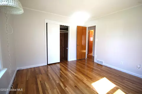 Bedroom - 29 Fredericks Rd, Glenville, NY 12302 photo 1 of 2