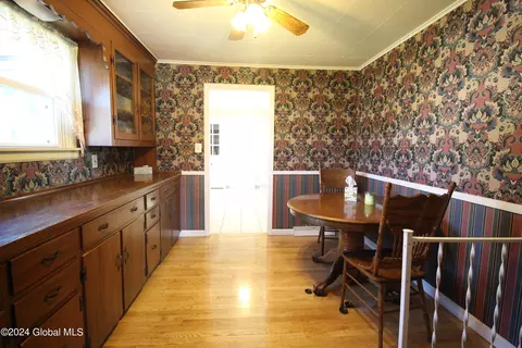 Kitchen - 29 Fredericks Rd, Glenville, NY 12302 photo 6 of 8