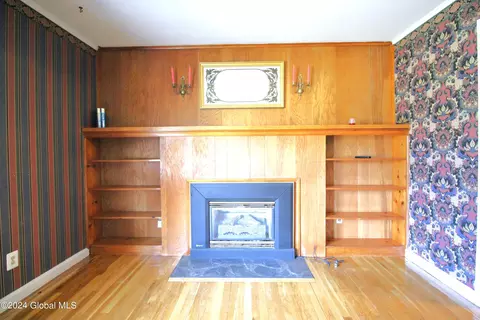 Living - 29 Fredericks Rd, Glenville, NY 12302 photo 1 of 4