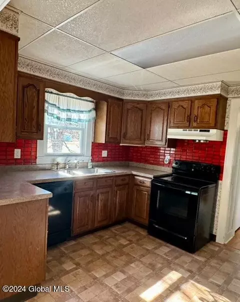 Kitchen - 61 Fuller Rd, Corinth, NY 12822 photo 1 of 3