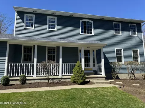 11 Durham Way, Clifton Park, NY 12065