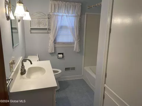 Bath - 15 Ralmar Dr, Glenville, NY 12302 photo 1 of 1