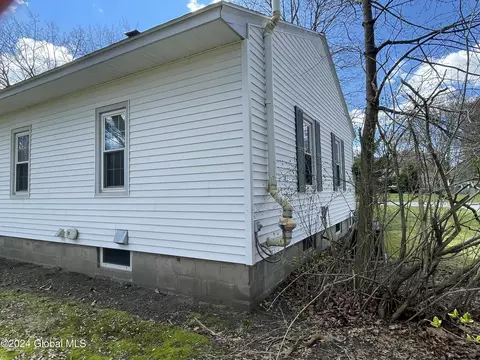 Exterior - 15 Ralmar Dr, Glenville, NY 12302 photo 6 of 13