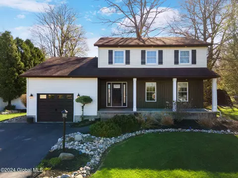 200 Wendy Ct, Schenectady, NY 12306